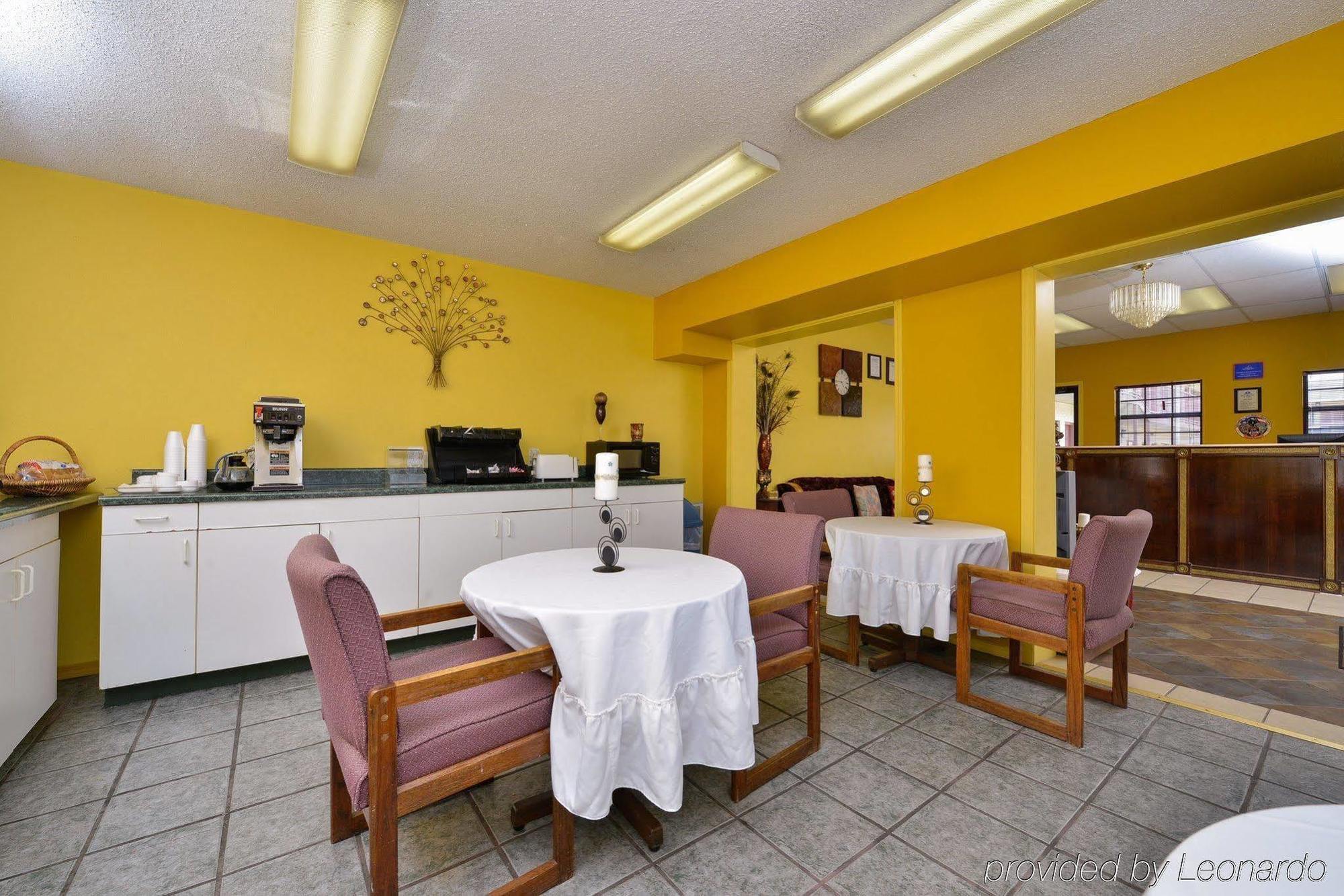 Americas Best Value Inn & Suites Russellville Exterior foto